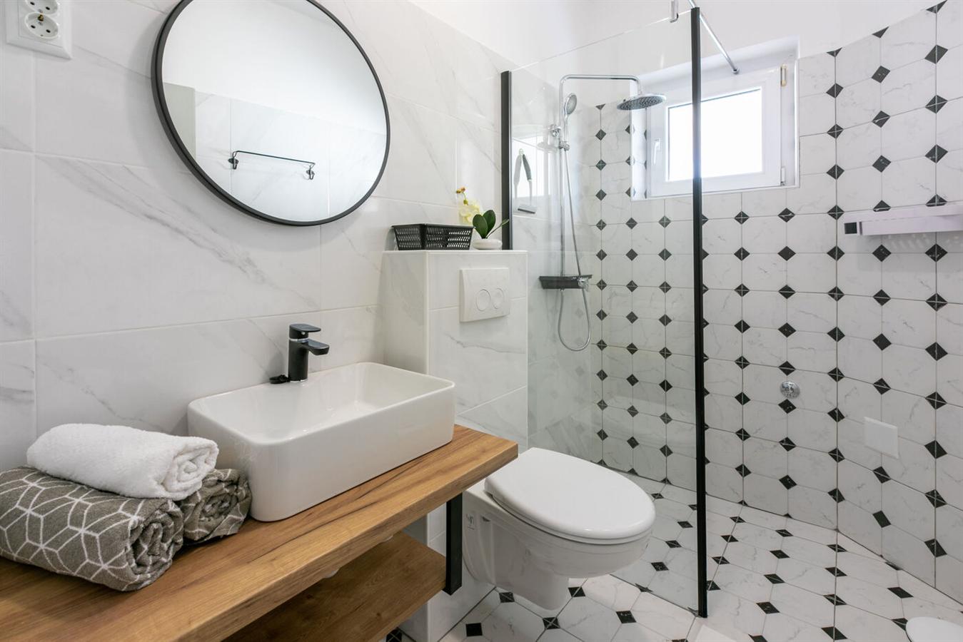 Apartment image 9