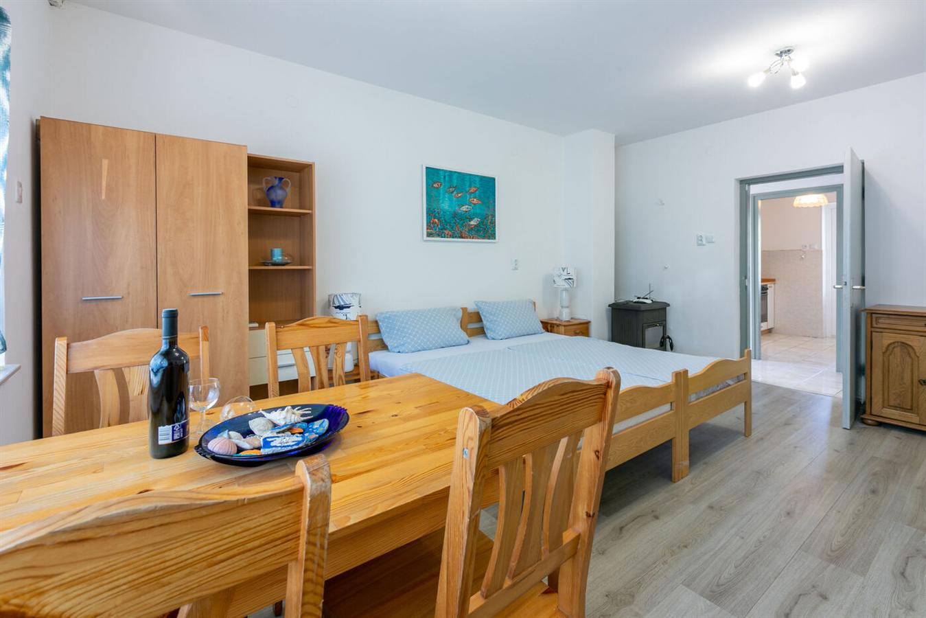 Apartment image 4