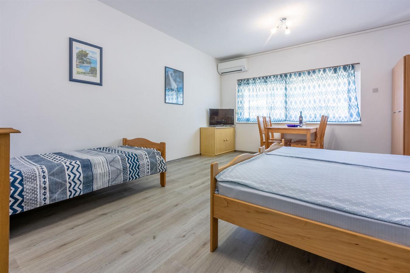 Apartment image 5