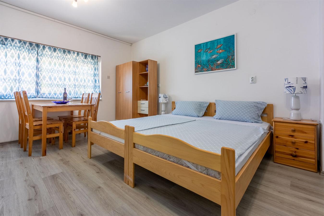 Apartment image 12
